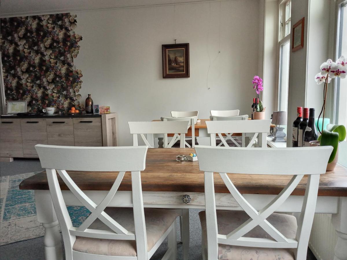Bed & Breakfast Moments Schagen Eksteriør billede