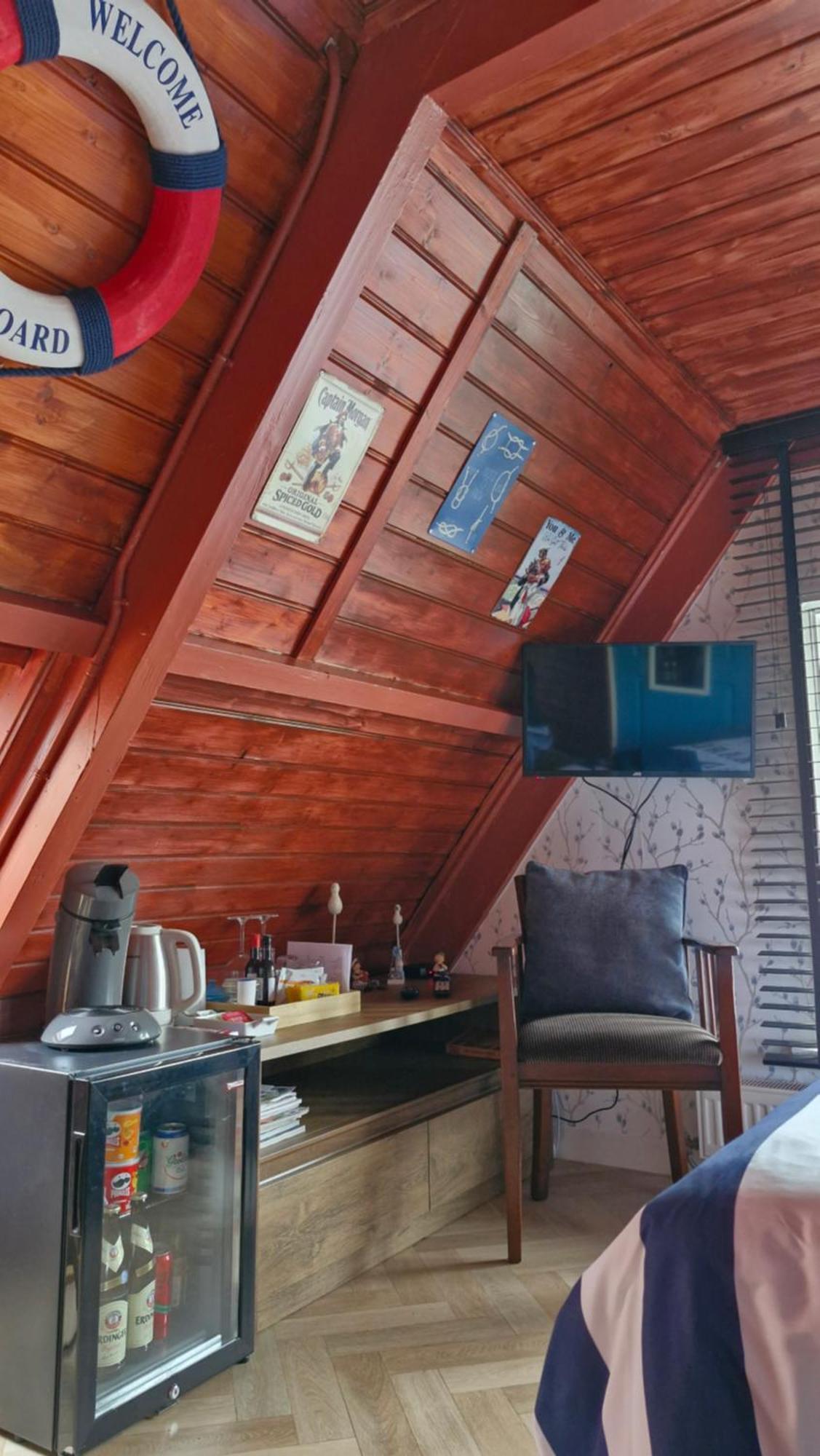 Bed & Breakfast Moments Schagen Værelse billede