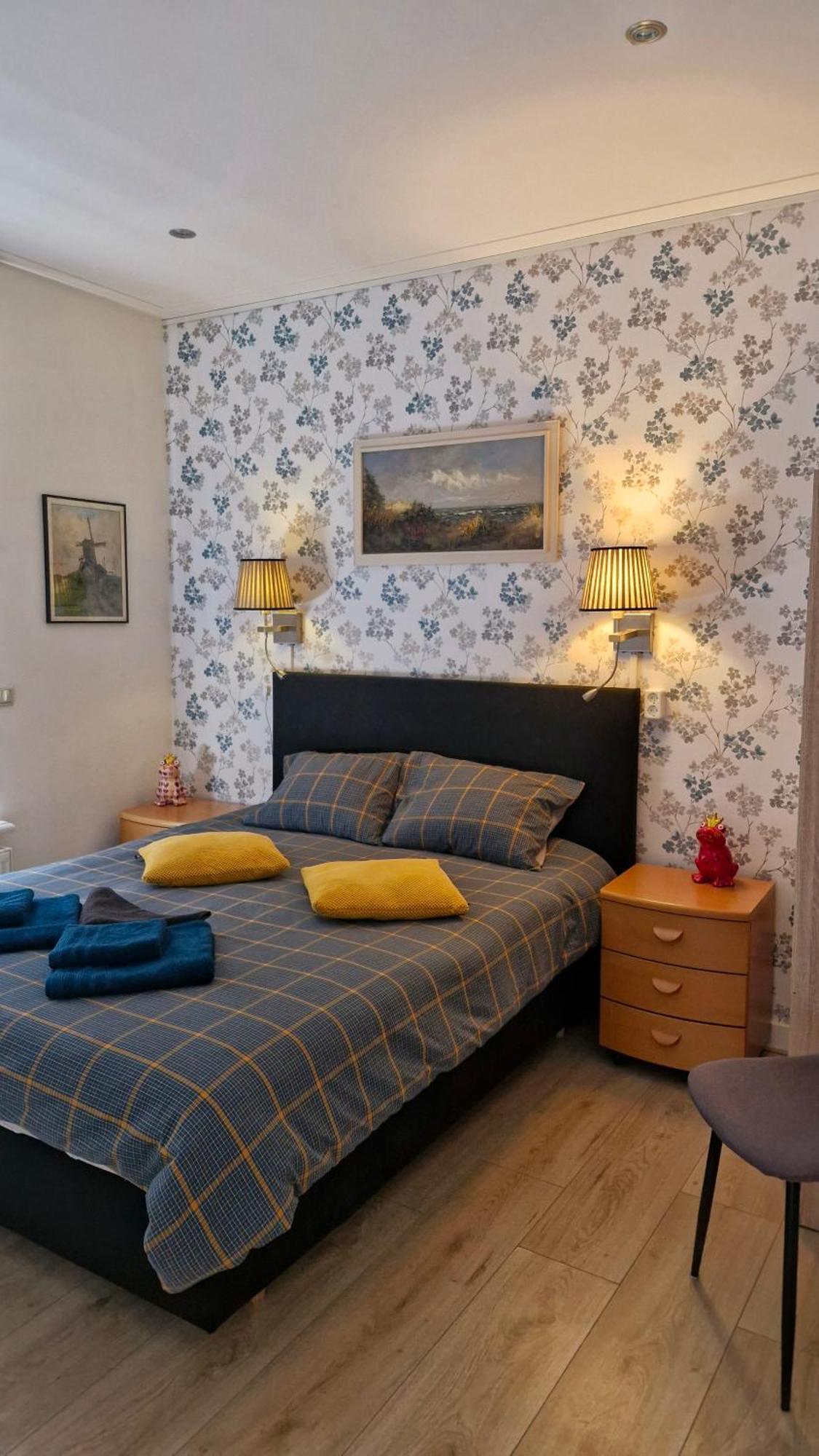 Bed & Breakfast Moments Schagen Værelse billede