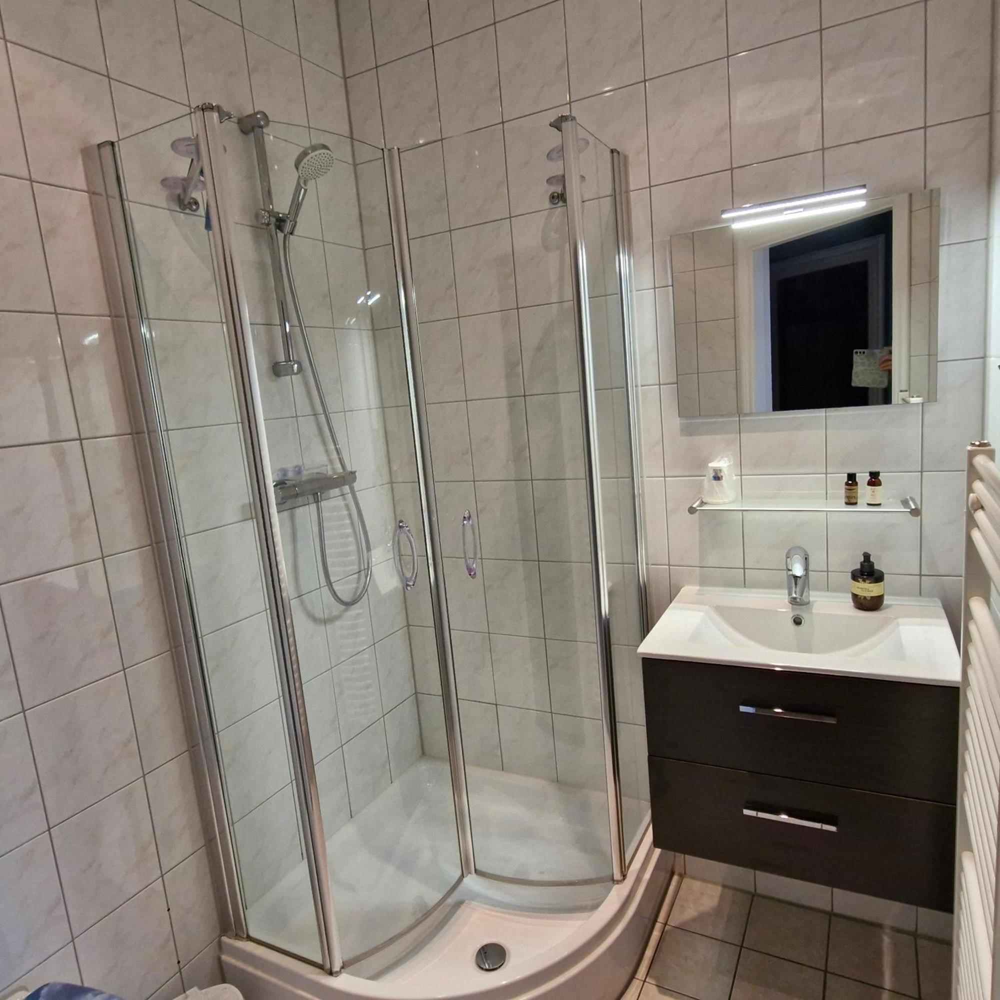 Bed & Breakfast Moments Schagen Værelse billede